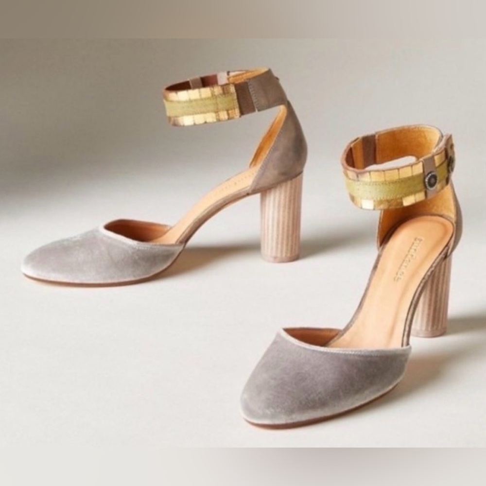Sundance Grey Velvet Ankle-Strap Block Heels 38